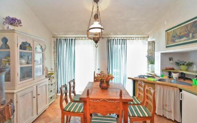 House Adriana 1715