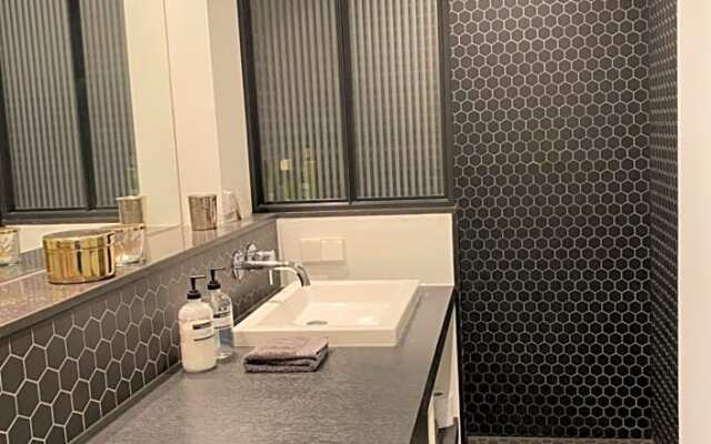 Amstel Boutique Studio