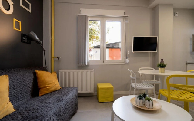 Petit Keramikos Studio - Historic Center