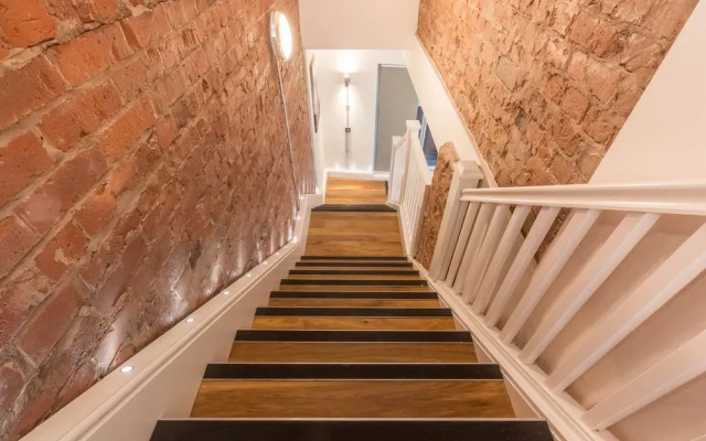 Swan Street Penthouse
