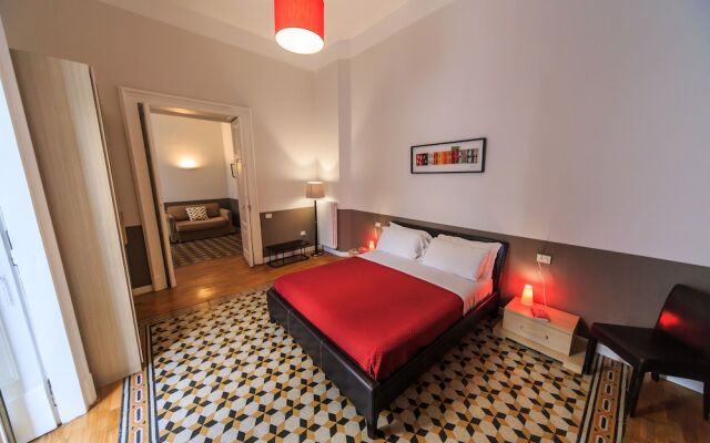 SpaccaNapoli Comfort Suites