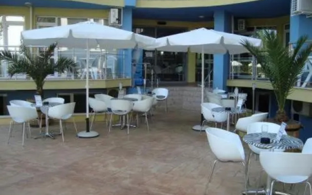 Marack Apartments