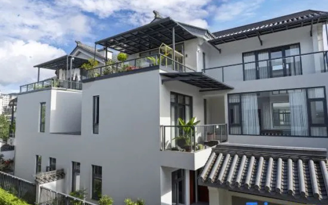 Tengchong Nuansen Wenquan Chinese Inn – Exterior – Baoshan