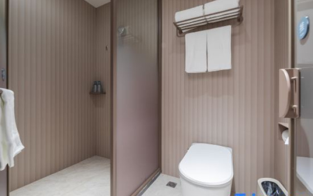 HanTing Hotel (Zhuzhou Vocational Education City CRRC)
