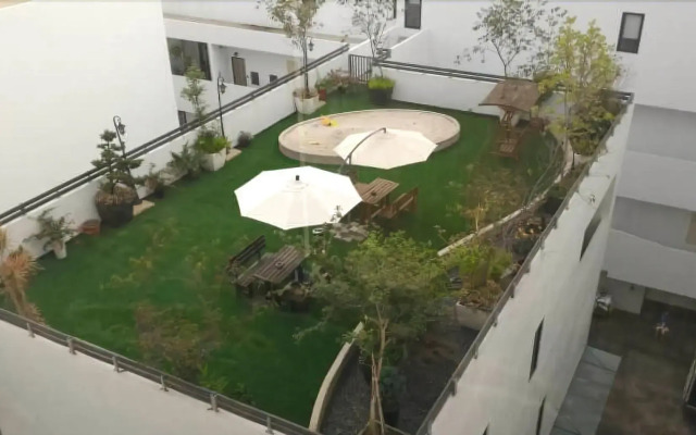 Uher Luxury Resort & Hotel