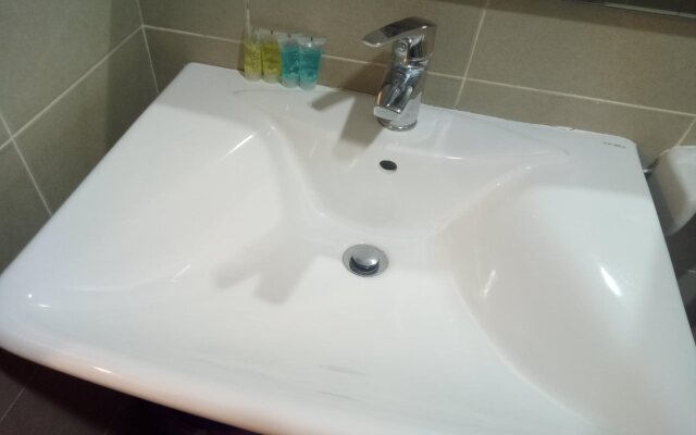 Taragon Puteri Bintang