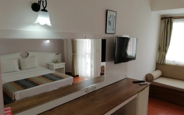 Karbel Beach Hotel