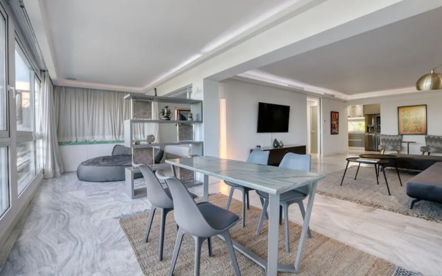 South Blue Luxury Apartment in Vouliagmeni