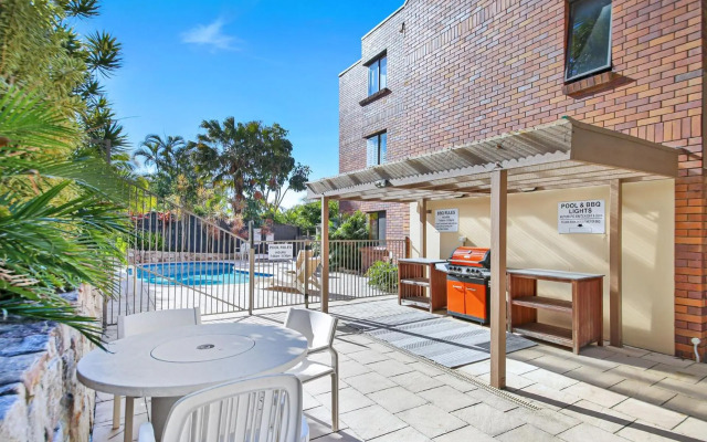 Unit 4 'Coolum Cove', Coolum Beach