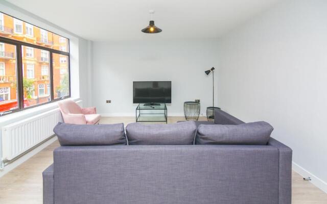 Primestay 91 Baker Street Apartments