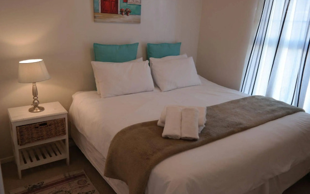 Century On Lake Apartments