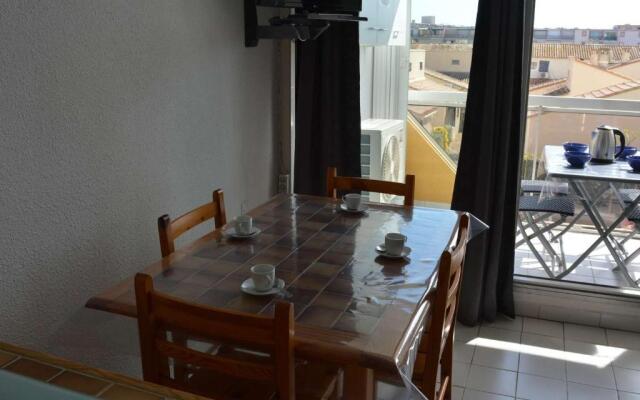 Appartement Le Grau-du-Roi, 1 pièce, 4 personnes - FR-1-250-160