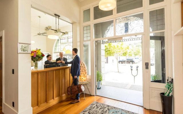 Quest Napier Serviced Apartment
