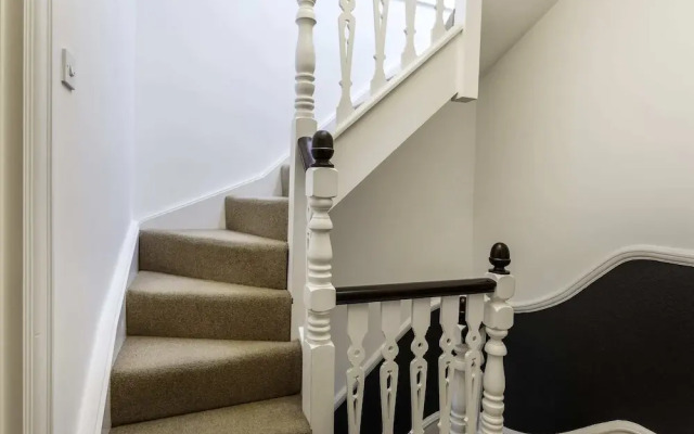 Terraced Edwardian House-poets' Corner