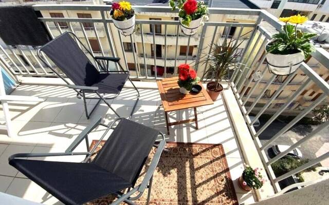 Beachfront Apartment - Plazh