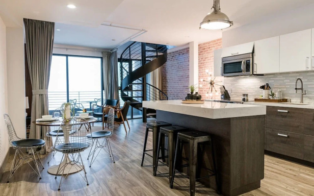 Walk to Concert Halls From a Penthouse With Panoramic Views