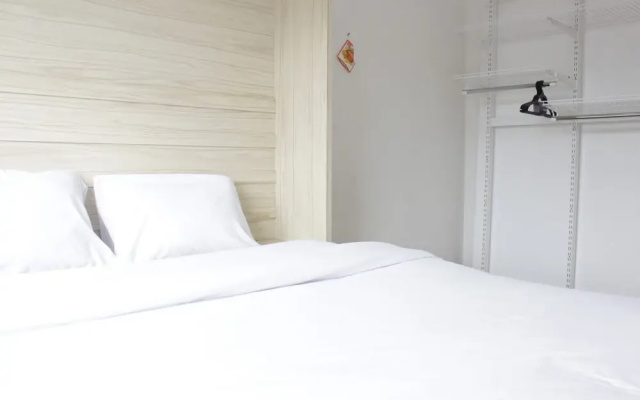 Cozy Stay 1BR Apartment at Parahyangan Residence