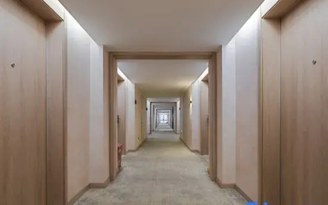 Sea Dream Hotel (Nanjing Olympic Sports Center Yingtian Street Subway Station Branch)