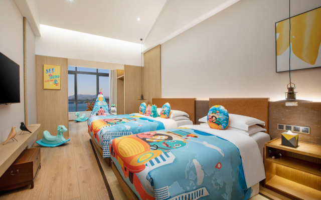 voco Thousand Island Lake by IHG