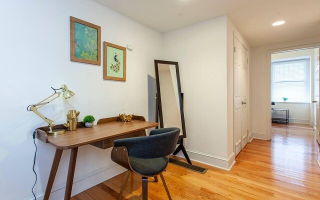 Rittenhouse Retreat - 3 Bedroom Apt in City Center