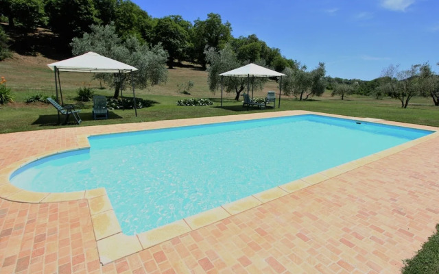 Villa Near Lake Bracciano With Pool