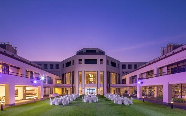 Eastin Thana City Golf Resort Bangkok