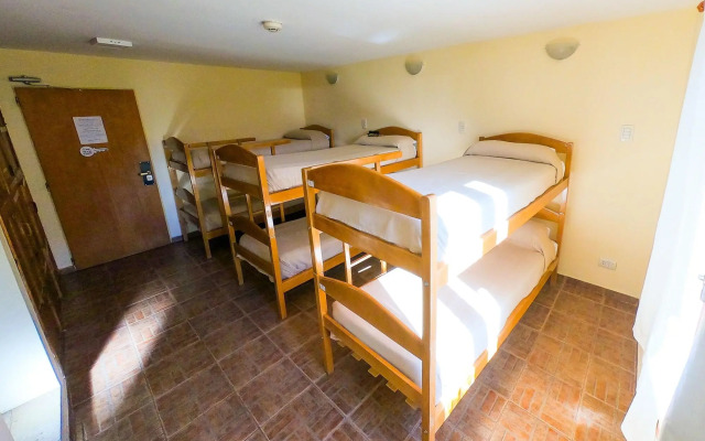 Pioneros del Valle Hostel