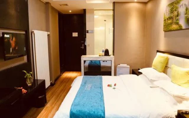 Yicheng Hotel (Henan University of Technology)