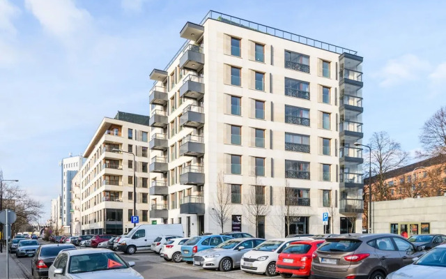 P&O Apartments Solec 13 with AC