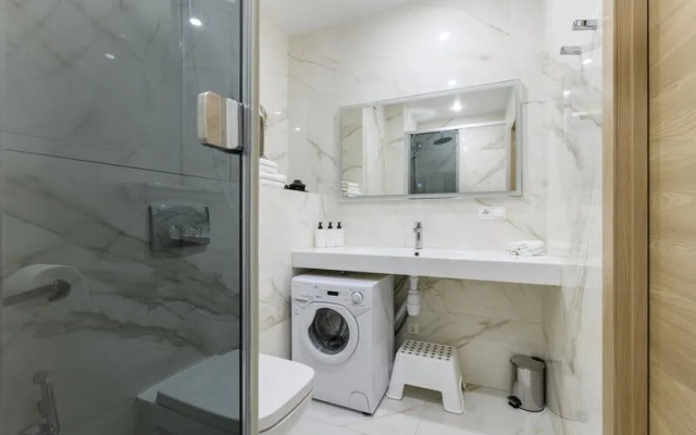 Апартаменты НайсПлэйсСПБ на Большеохтинском проспекте, д.15 к.2