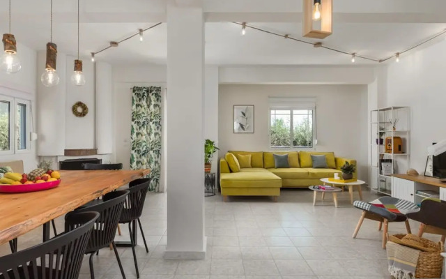 Villa Elaida by Travel Pro Services