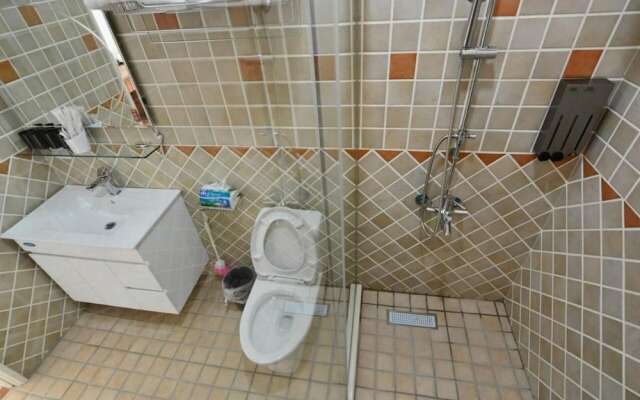Futian B&B