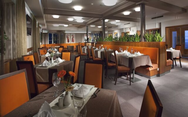 Hotel Reza