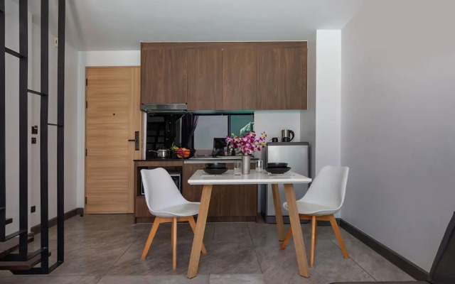 NaiHarn Duplex with Pool Access UTL A102