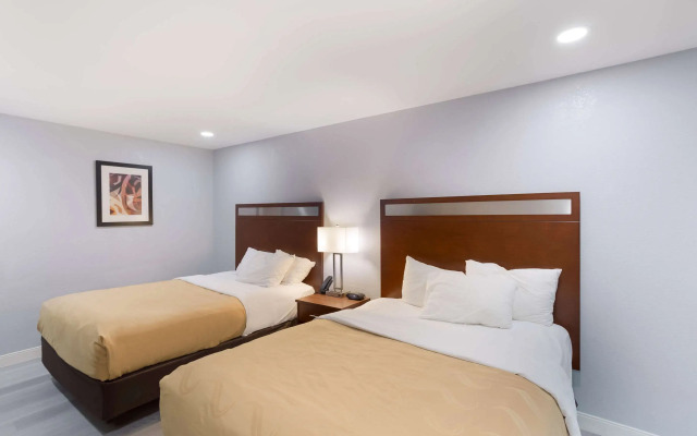 Quality Inn Redding near I-5