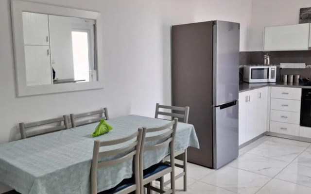 Diana House Apartment