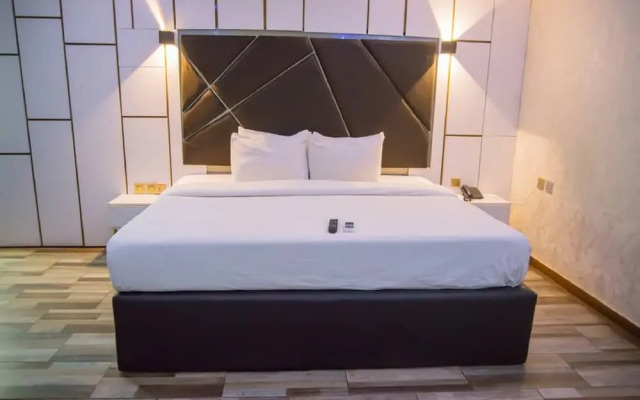 TNK Hotel