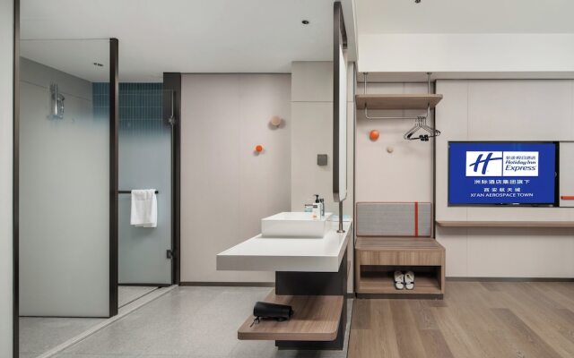 Holiday Inn Express Xi An Aerospace Town by IHG