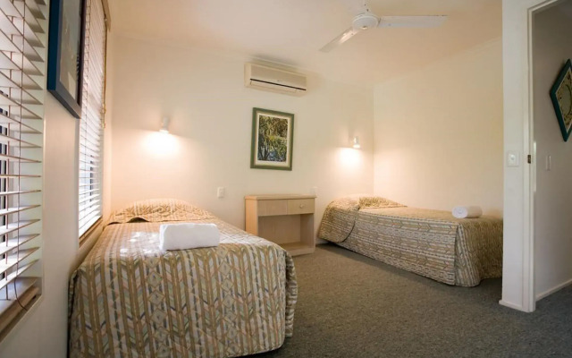 Skippers Cove Waterfront Resort