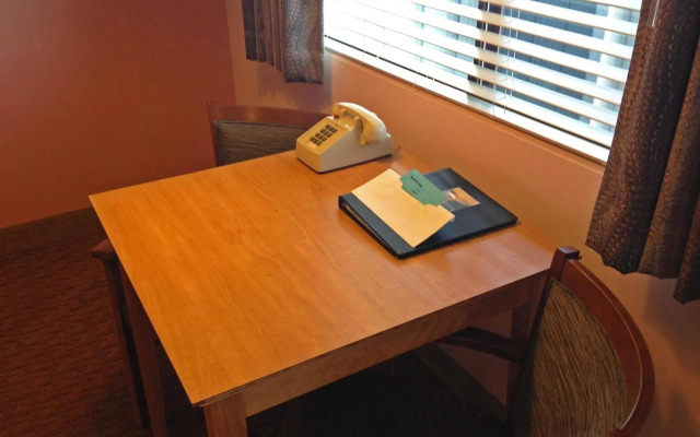 Seabird Lodge