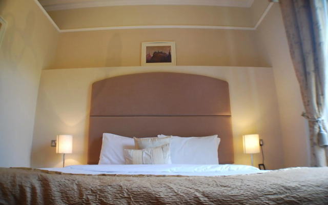 The Salisbury Hotel