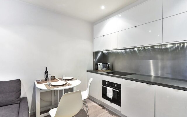 Luxurious and Spacious 1 Bedroom Apartment - South Kensington/ Chelsea