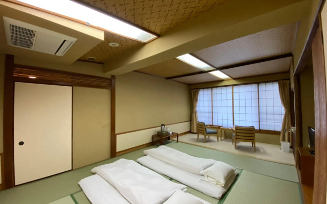 Kameya Rakan Hot Springs Ryokan