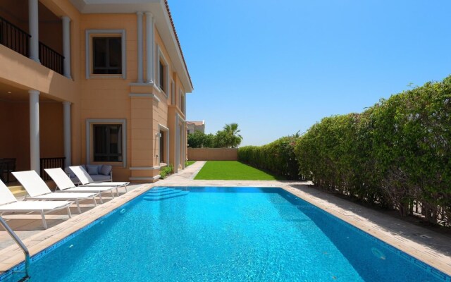 Maison Privee - Luxury 5BR Villa with Private Pool and Beach