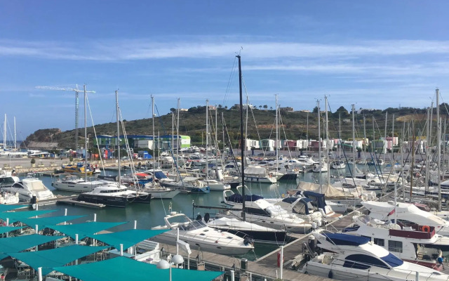 Marina Water View - 6 people, bars & restaurants