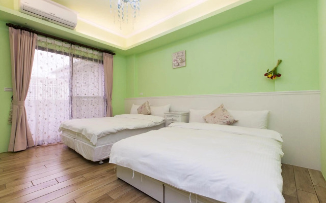 Iris Guest House