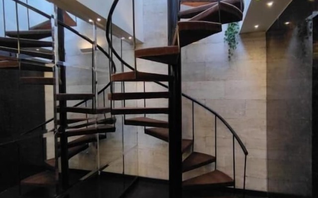 Grand Ittehad Boutique Hotel