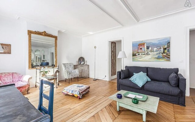 Fashion Photographer's Apartment in Le Marais-bastille