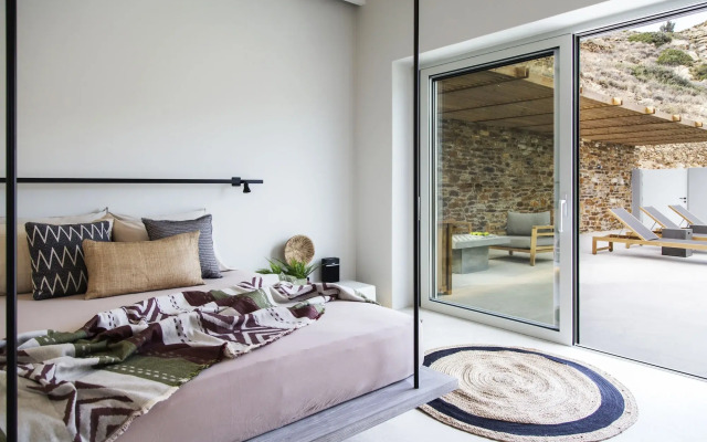 Hide out Suites