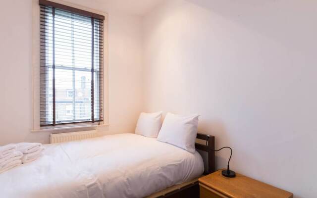 3BR Apartment in Great Swiss Cottage Location